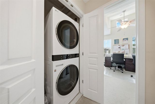 3023 W SPRUCE STREET, Tampa, FL 33607