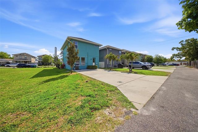 3023 W SPRUCE STREET, Tampa, FL 33607