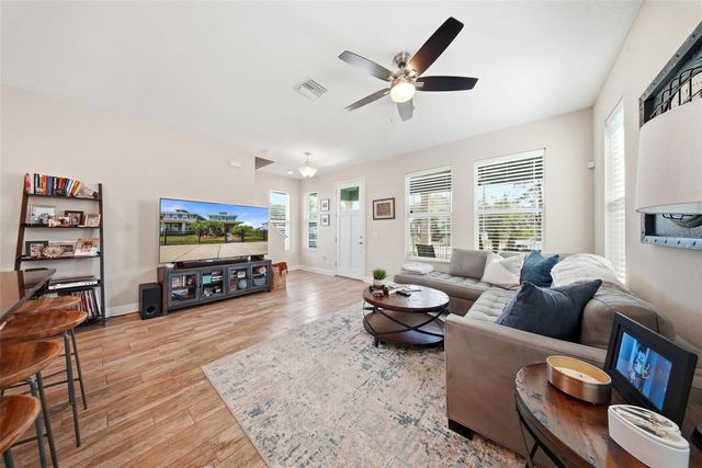 3023 W SPRUCE STREET, Tampa, FL 33607