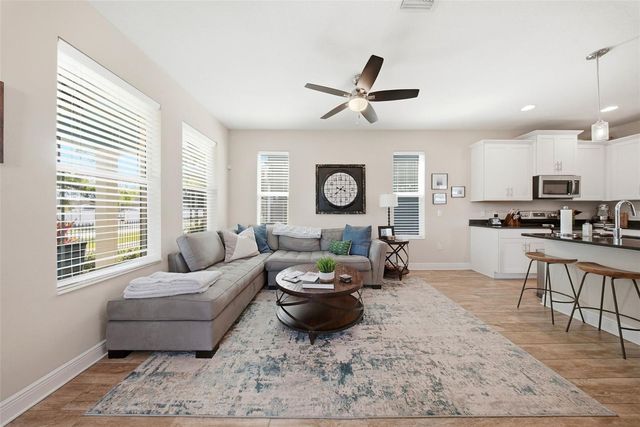 3023 W SPRUCE STREET, Tampa, FL 33607