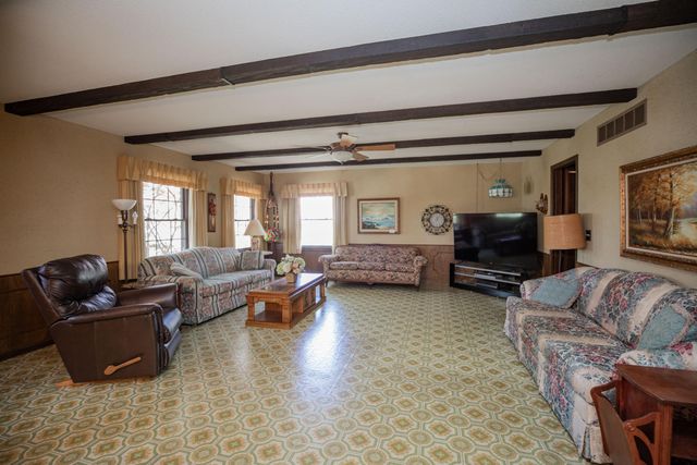 713 Highway J, Stockton, MO 65785