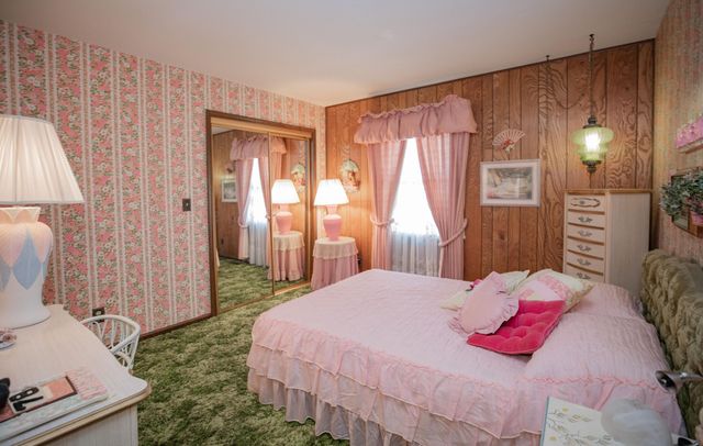 713 Highway J, Stockton, MO 65785