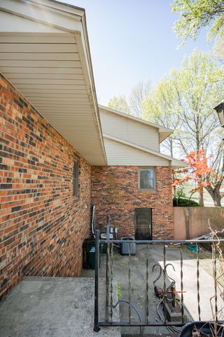 713 Highway J, Stockton, MO 65785