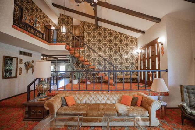 713 Highway J, Stockton, MO 65785