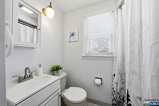 70 Teaneck Road, Ridgefield Park, NJ 07660