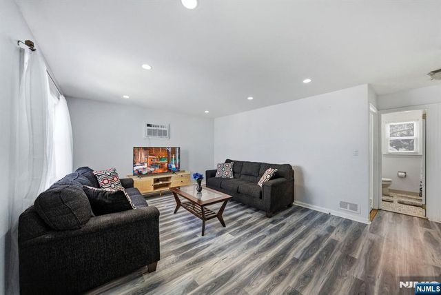 70 Teaneck Road, Ridgefield Park, NJ 07660