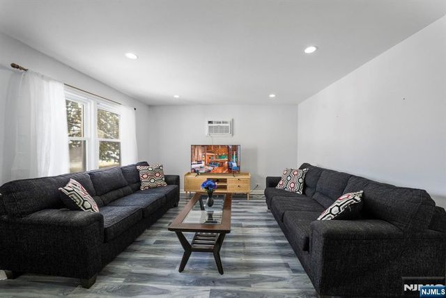 70 Teaneck Road, Ridgefield Park, NJ 07660