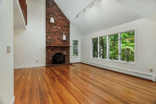 3 Sargent Rd, Bolton, MA 01740