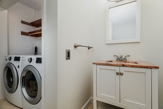 3 Sargent Rd, Bolton, MA 01740