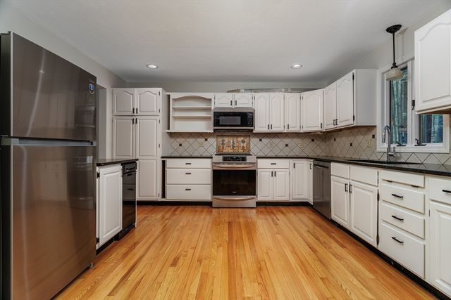 3 Sargent Rd, Bolton, MA 01740