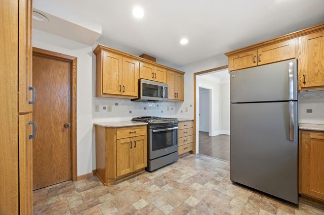 1257 4th Street N, Fargo, ND 58102