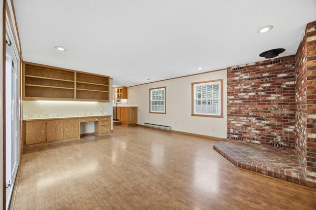 1257 4th Street N, Fargo, ND 58102