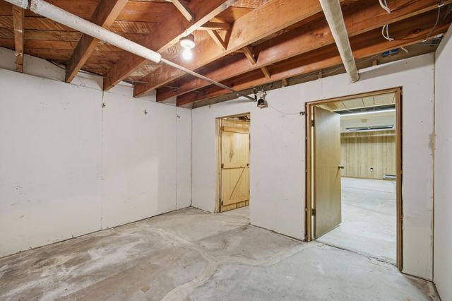 1257 4th Street N, Fargo, ND 58102