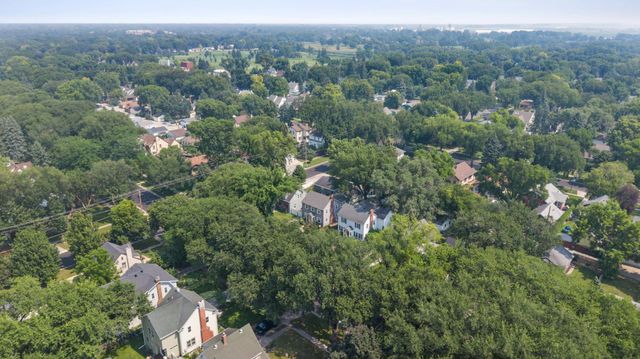 1257 4th Street N, Fargo, ND 58102