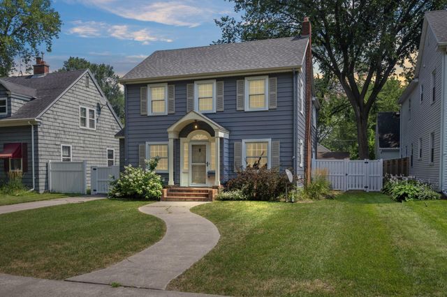 1257 4th Street N, Fargo, ND 58102