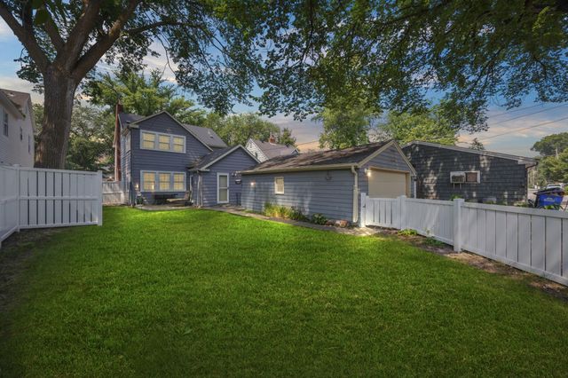 1257 4th Street N, Fargo, ND 58102