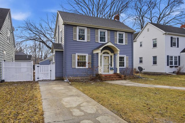 1257 4th Street N, Fargo, ND 58102