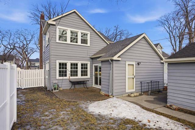 1257 4th Street N, Fargo, ND 58102