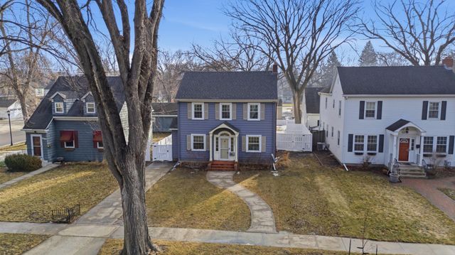 1257 4th Street N, Fargo, ND 58102