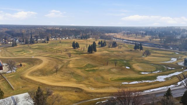 1257 4th Street N, Fargo, ND 58102