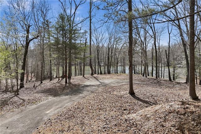 6271 Grant Harbor Drive, Gainesville, GA 30506