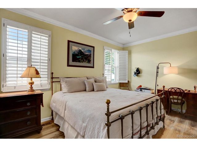 2894 W Long Cir A, Littleton, CO 80120