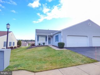 2059 FAVERSHAM WAY #2059, York, PA 17402