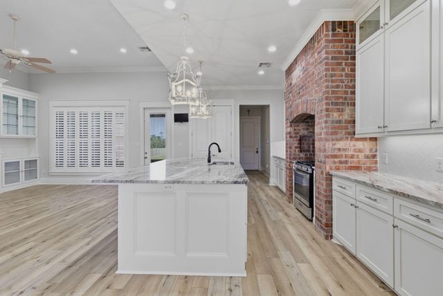 147 Plantation Trace, Longville, LA 70652