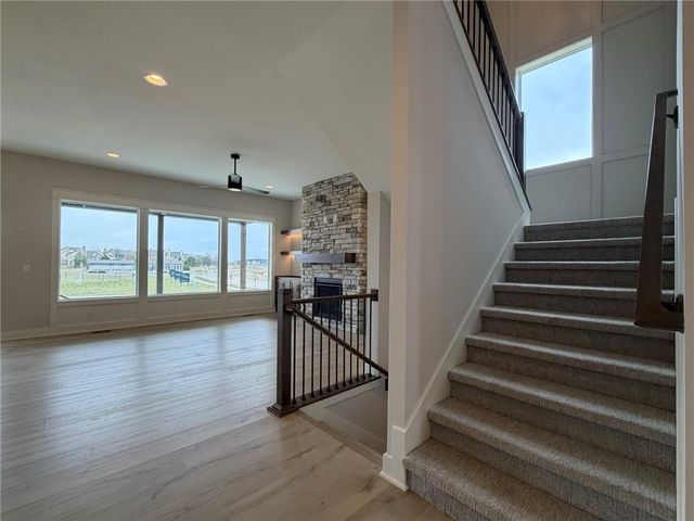 1813 SW Arbormist Drive, Lee's Summit, MO 64082