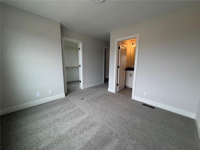 1813 SW Arbormist Drive, Lee's Summit, MO 64082