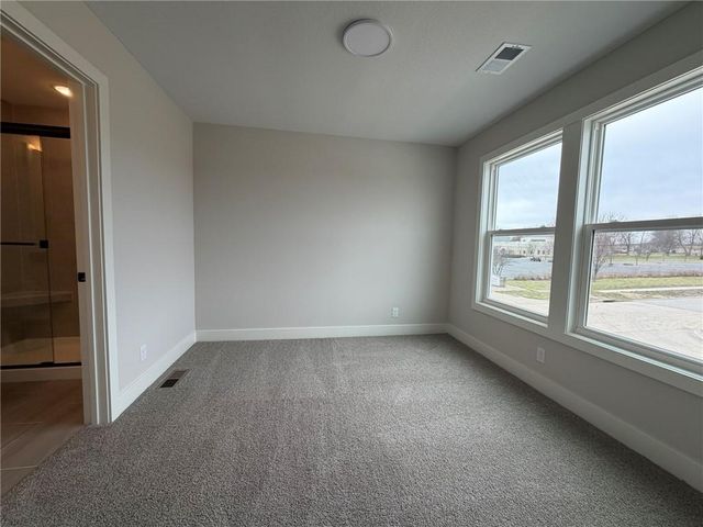 1813 SW Arbormist Drive, Lee's Summit, MO 64082