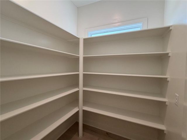 1813 SW Arbormist Drive, Lee's Summit, MO 64082