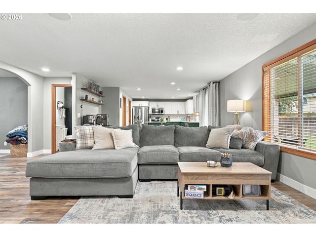 214 Nw 12TH St, Battle Ground, WA 98604