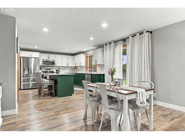214 Nw 12TH St, Battle Ground, WA 98604