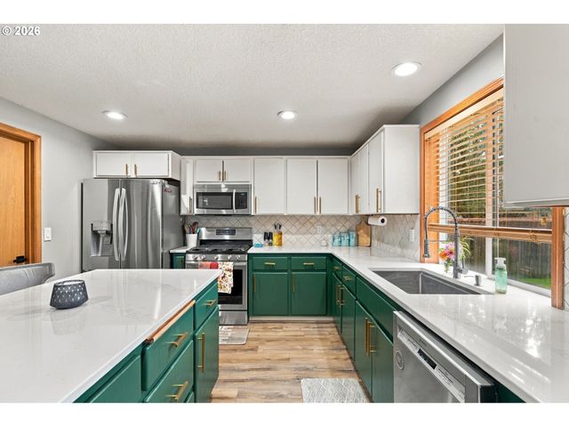 214 Nw 12TH St, Battle Ground, WA 98604