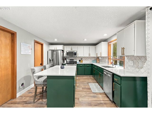 214 Nw 12TH St, Battle Ground, WA 98604