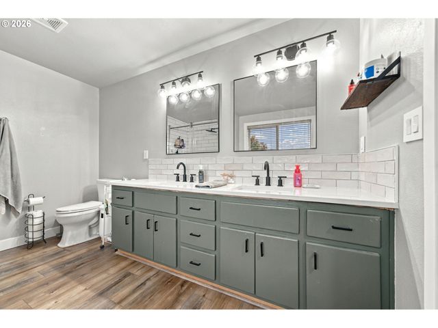 214 Nw 12TH St, Battle Ground, WA 98604