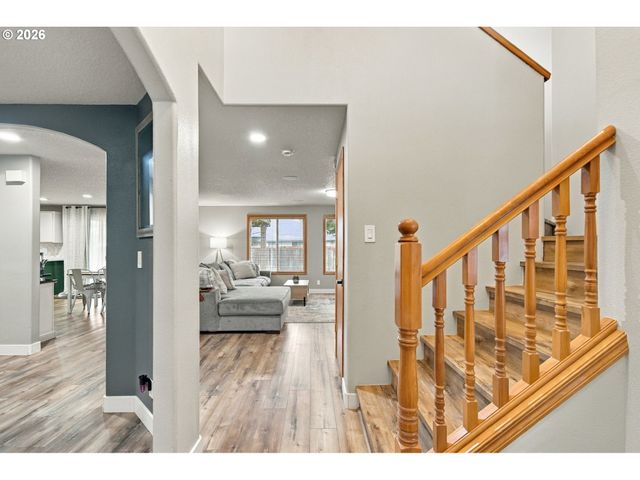 214 Nw 12TH St, Battle Ground, WA 98604
