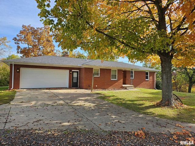 3881 Highway 61, Blue Grass, IA 52726