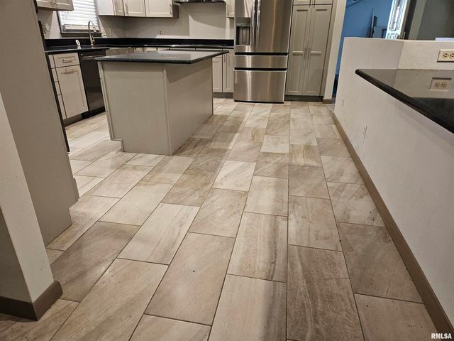 3881 Highway 61, Blue Grass, IA 52726