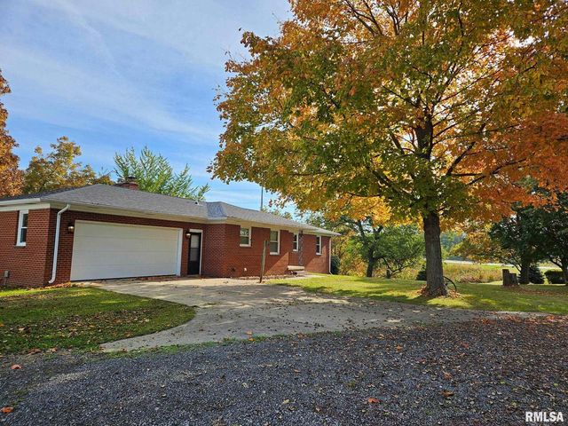 3881 Highway 61, Blue Grass, IA 52726