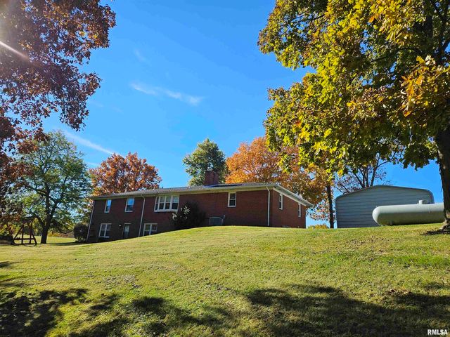 3881 Highway 61, Blue Grass, IA 52726