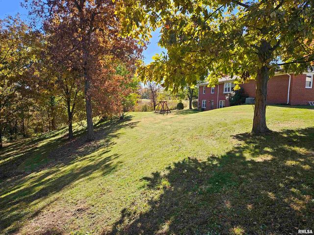 3881 Highway 61, Blue Grass, IA 52726