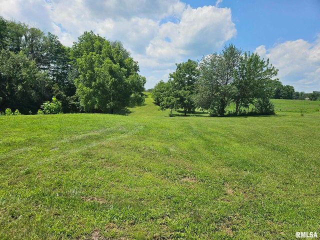 3881 Highway 61, Blue Grass, IA 52726