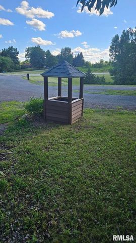 3881 Highway 61, Blue Grass, IA 52726