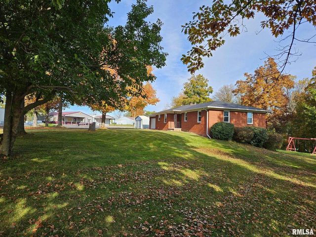 3881 Highway 61, Blue Grass, IA 52726