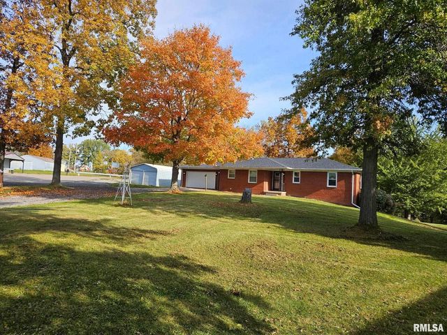 3881 Highway 61, Blue Grass, IA 52726