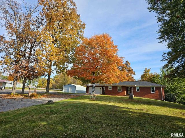3881 Highway 61, Blue Grass, IA 52726