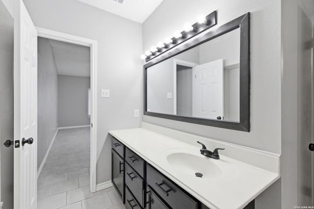 7906 Millers Trl, San Antonio, TX 78244