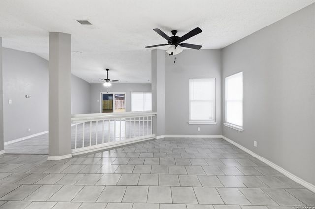 7906 Millers Trl, San Antonio, TX 78244